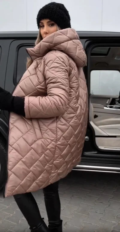 Bogna | Elegantní prošívaná péřová bunda s kapucí